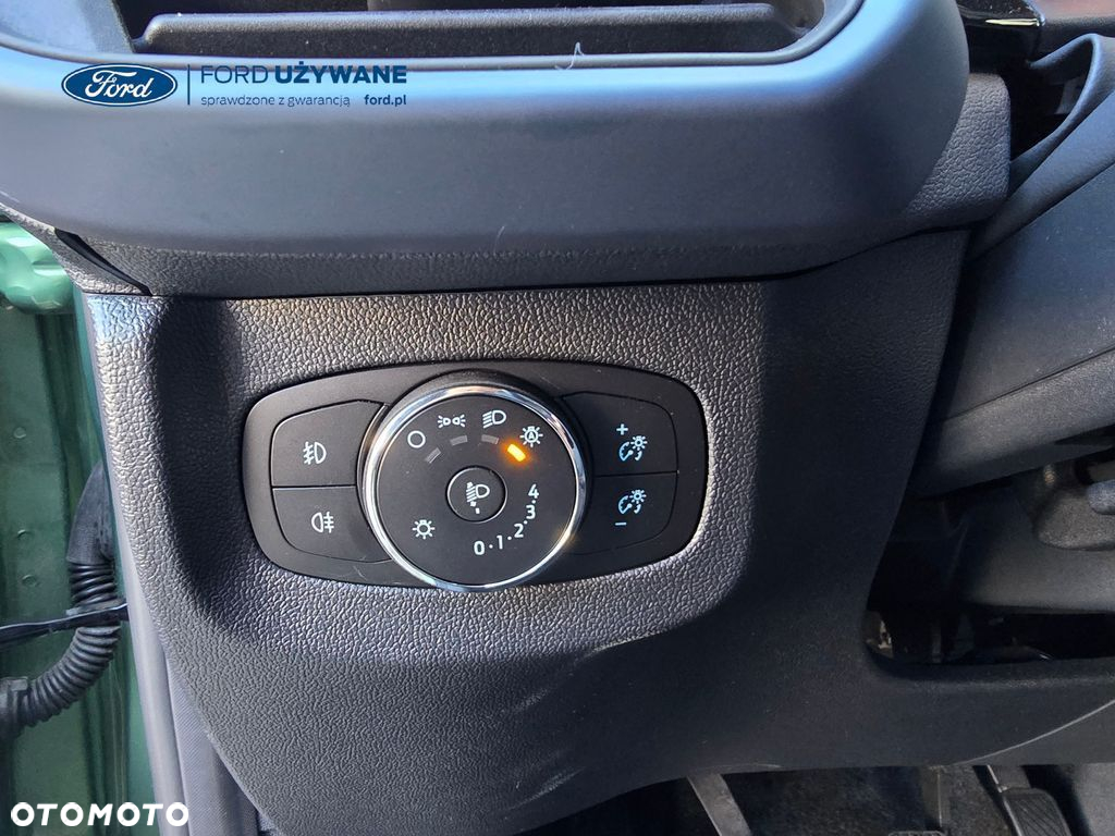 Ford Tourneo Courier - 17