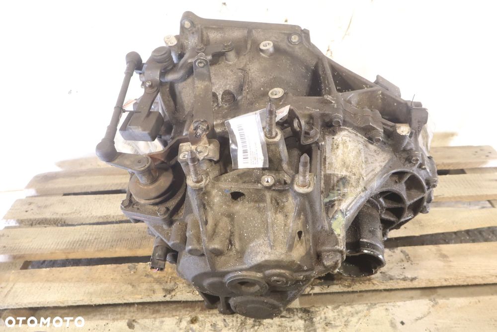 SKRZYNIA BIEGÓW 5 BIEGOWA MITSUBISHI LANCER IX 1.8DID F6MBA - 2