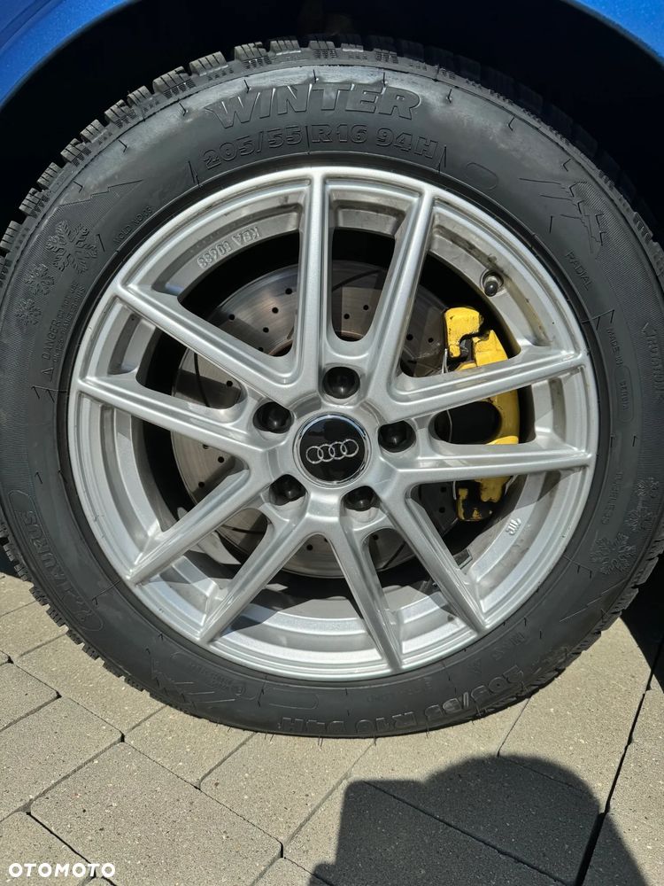 Audi A4 Limousine - 9