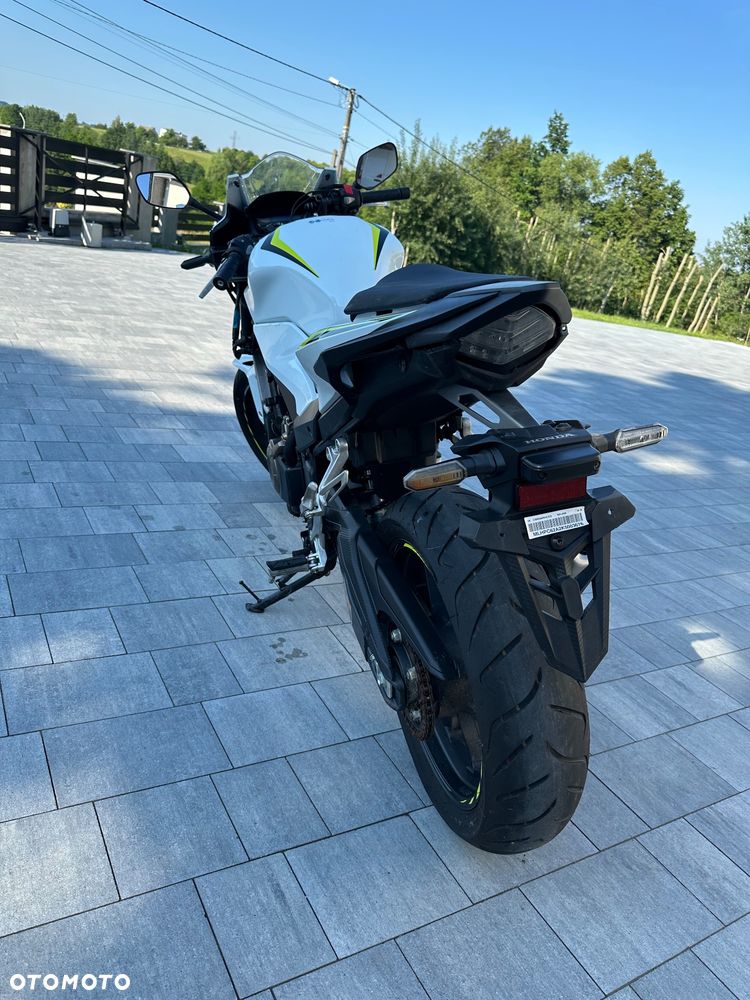 Honda CBR - 11