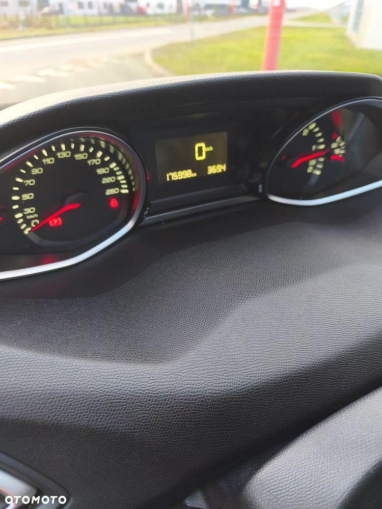 Peugeot 308 1.5 BlueHDi Active Pack Business S&S - 11