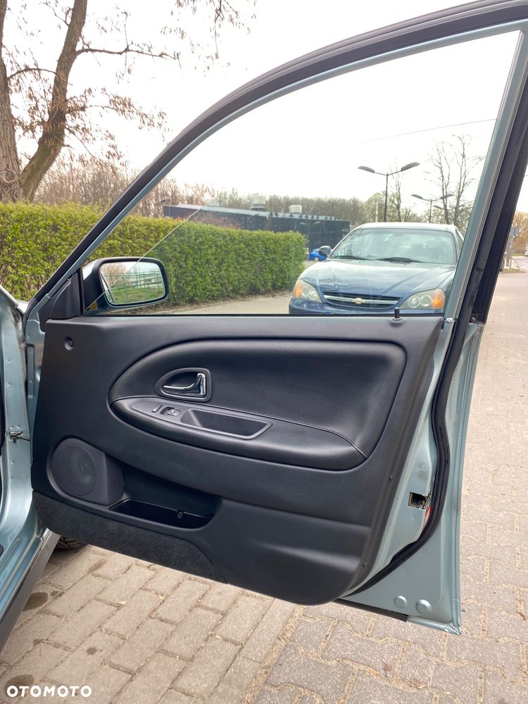 Volvo V40 1.9D - 12