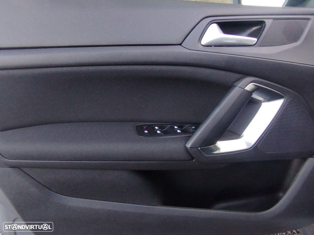 Peugeot 308 SW 1.2 PureTech Allure J17 - 24