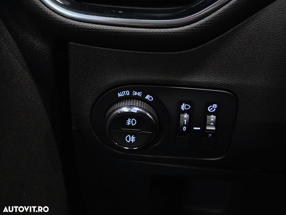 Opel Crossland X 1.2 Start/Stop Innovation Aut. - 21