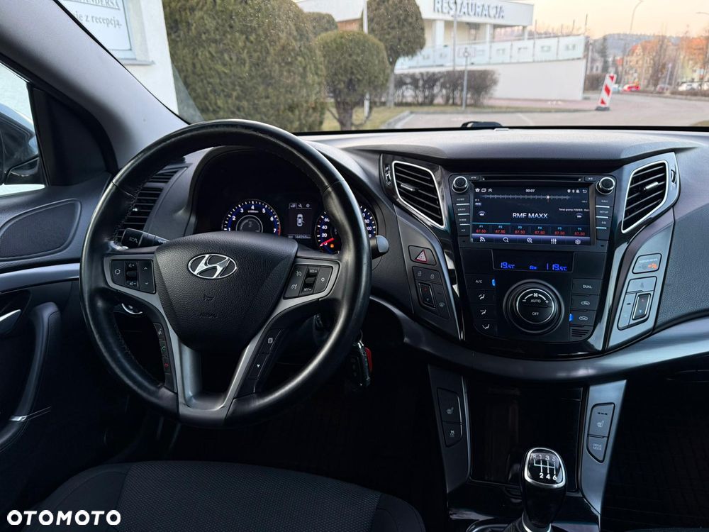 Hyundai i40 1.6 GDI Comfort + - 28