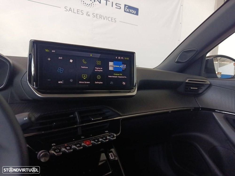 Peugeot 2008 1.2 Hybrid Allure e-DCS6 - 22