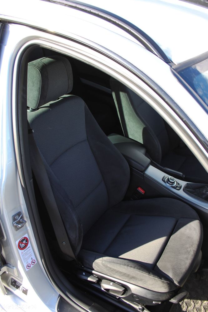BMW Seria 3 320d DPF Touring - 7