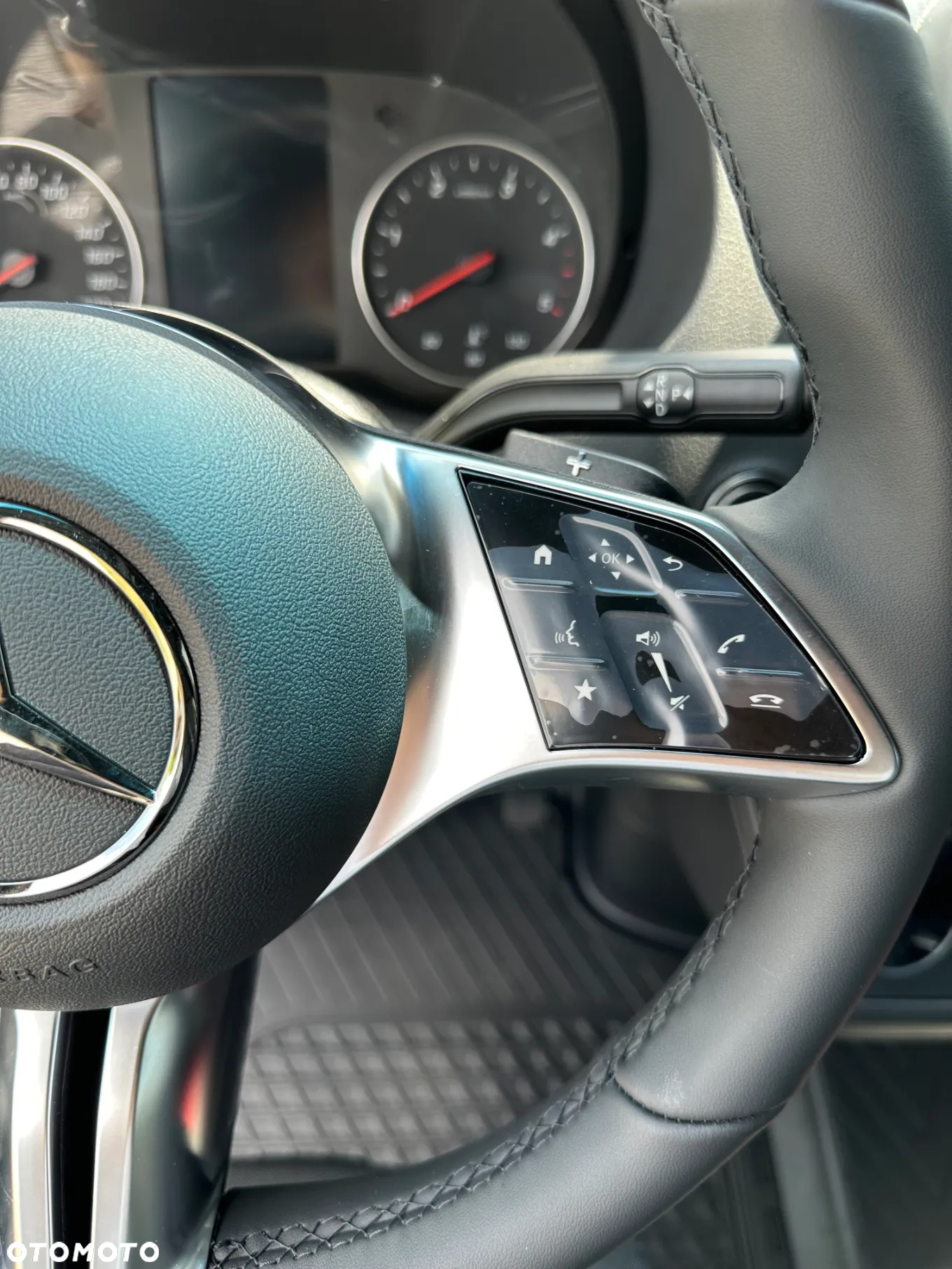 Mercedes-Benz Sprinter - 17