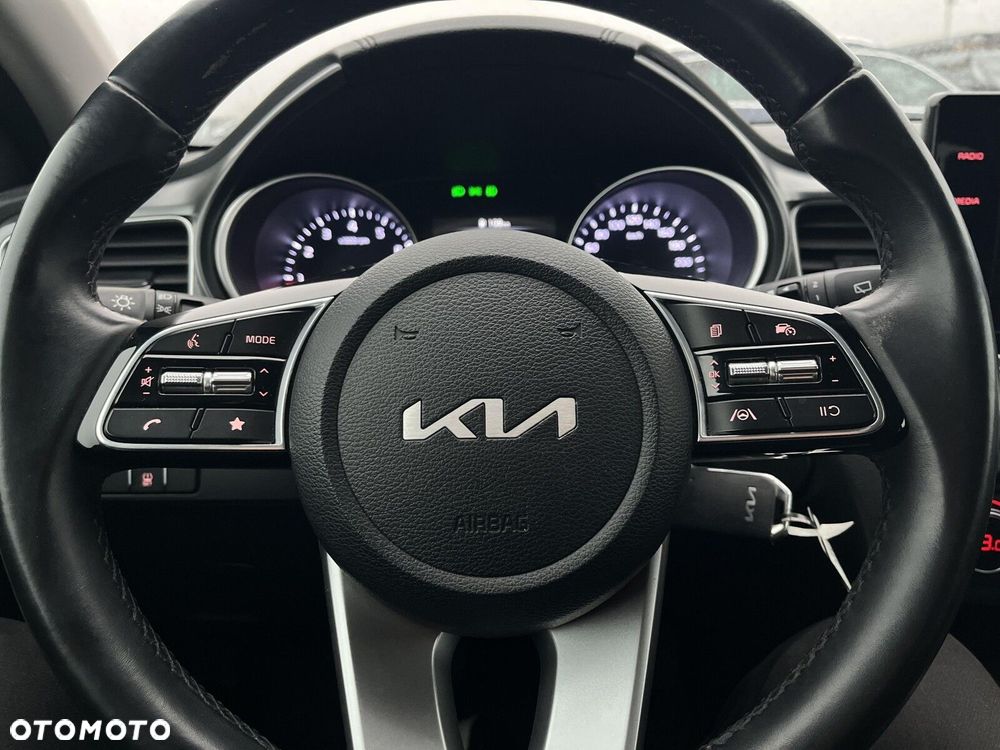 Kia XCeed 1.5 T-GDI M - 17