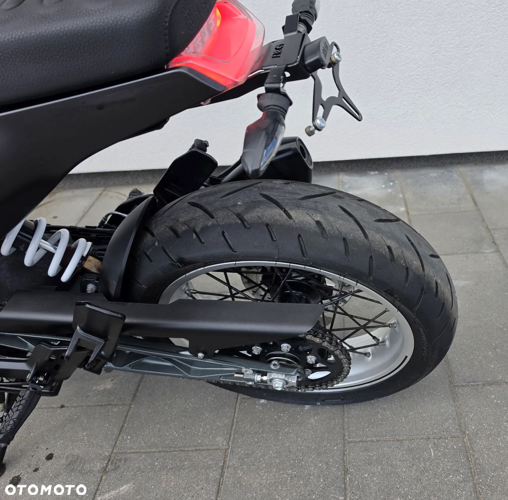 Husqvarna Svartpilen - 8