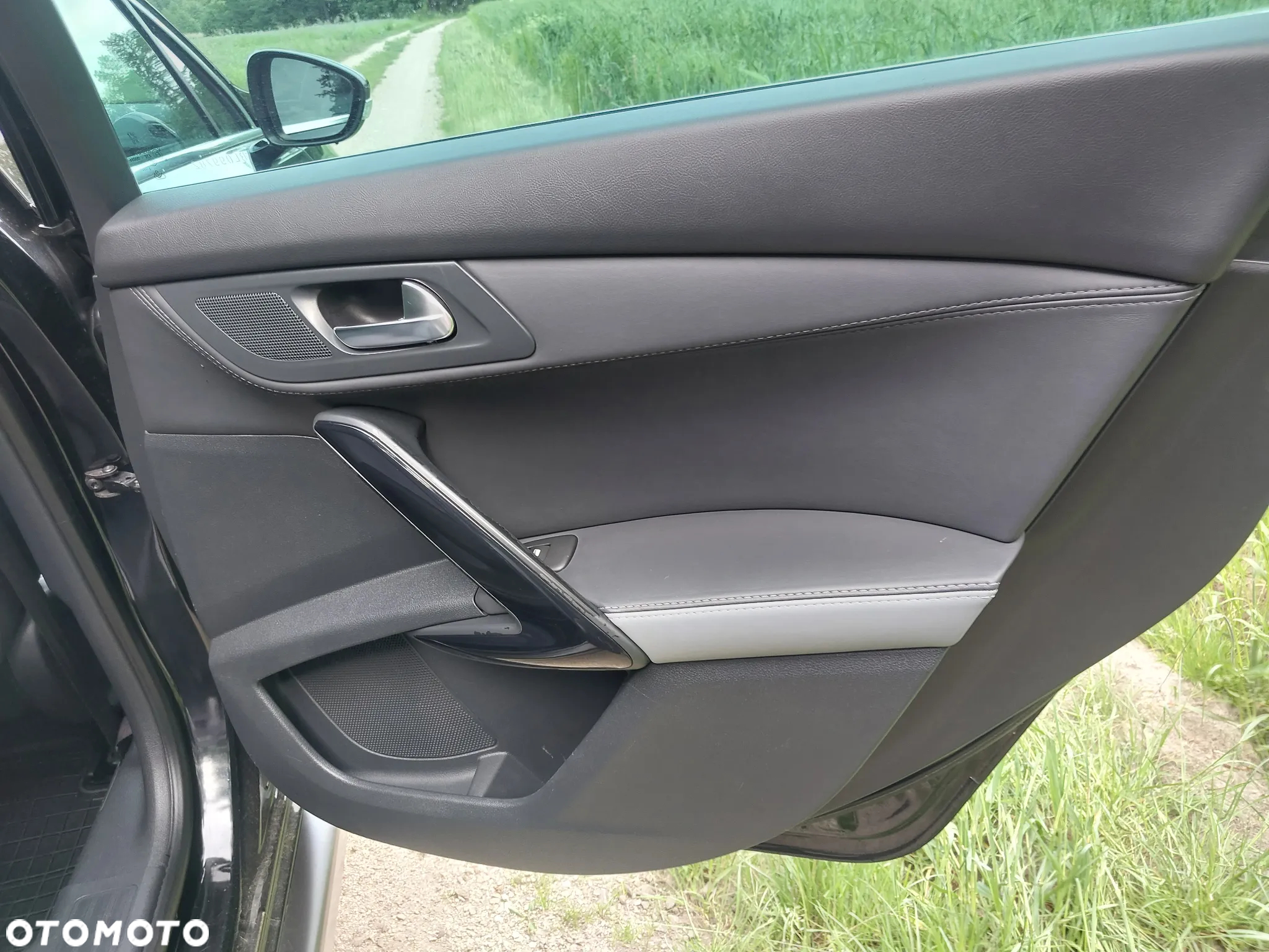 Peugeot 508 RXH 2.0 HDi HYbrid4 - 23
