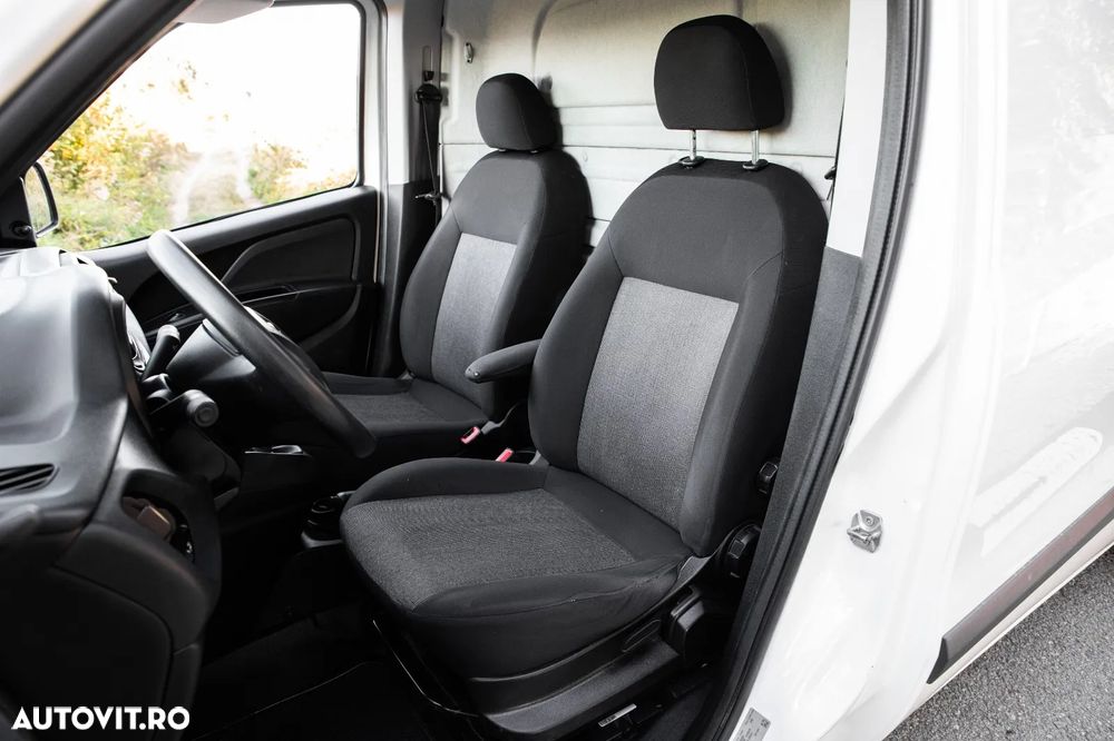 Fiat Doblo Combi 1.6 Mjet 90 CP Maxi Confort - 11