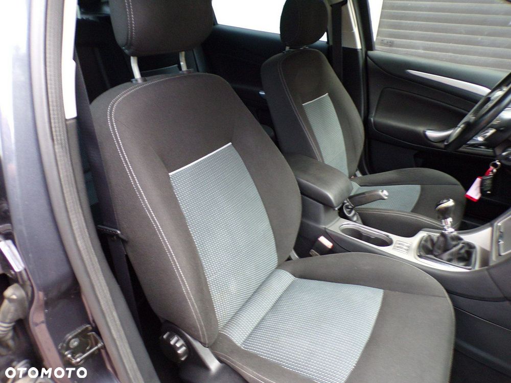 Ford Mondeo - 24