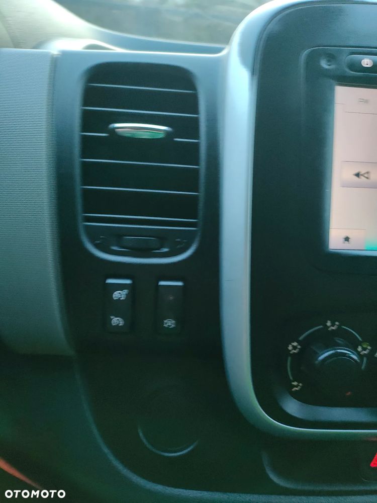 Renault TRAFIC  2016r 1,6 DCI 120KM BEZ ADBLUE L2H1LONG BRUTTO VAT 23% KLIMA - 13