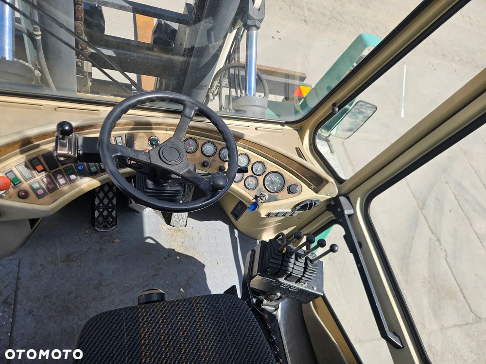 Svetruck 3212046 - 12