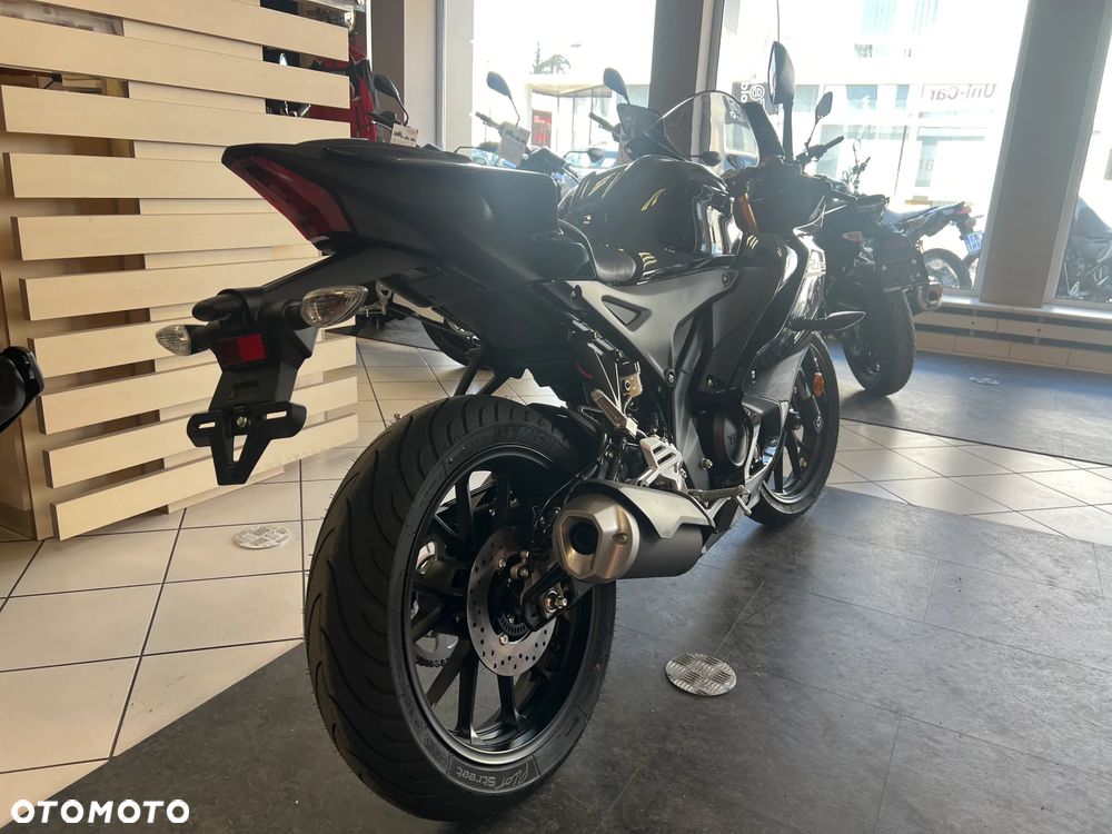 Yamaha R125 - 18