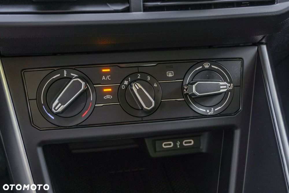 Volkswagen Taigo - 28