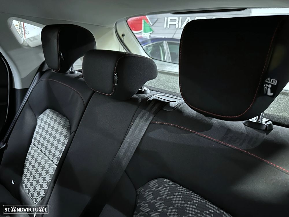 MG ZS Standard Luxury - 27