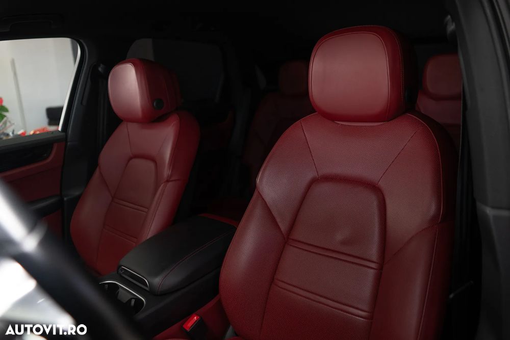 Porsche Cayenne Standard - 15