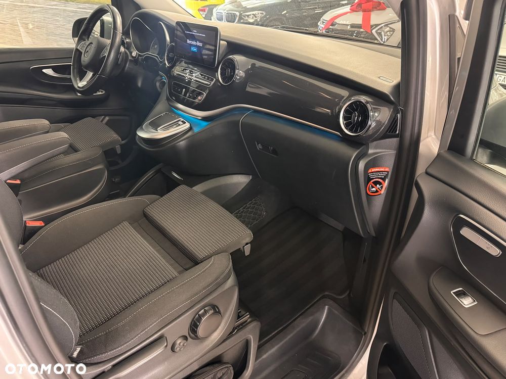Mercedes-Benz Klasa V 220 d 4-Matic Avantgarde 9G-Tronic - 26
