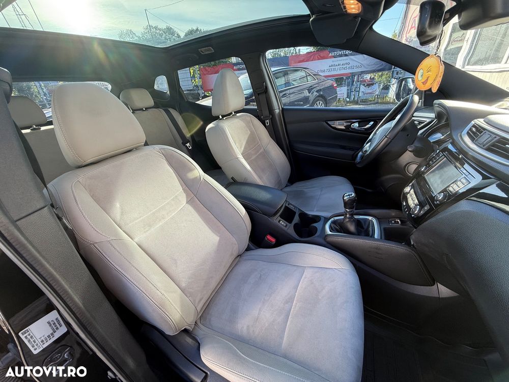 Nissan Qashqai 1.6 DCI 4 x 4 DPF Start/Stop tekna - 23