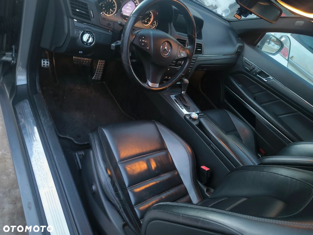 Mercedes-Benz Klasa E - 33