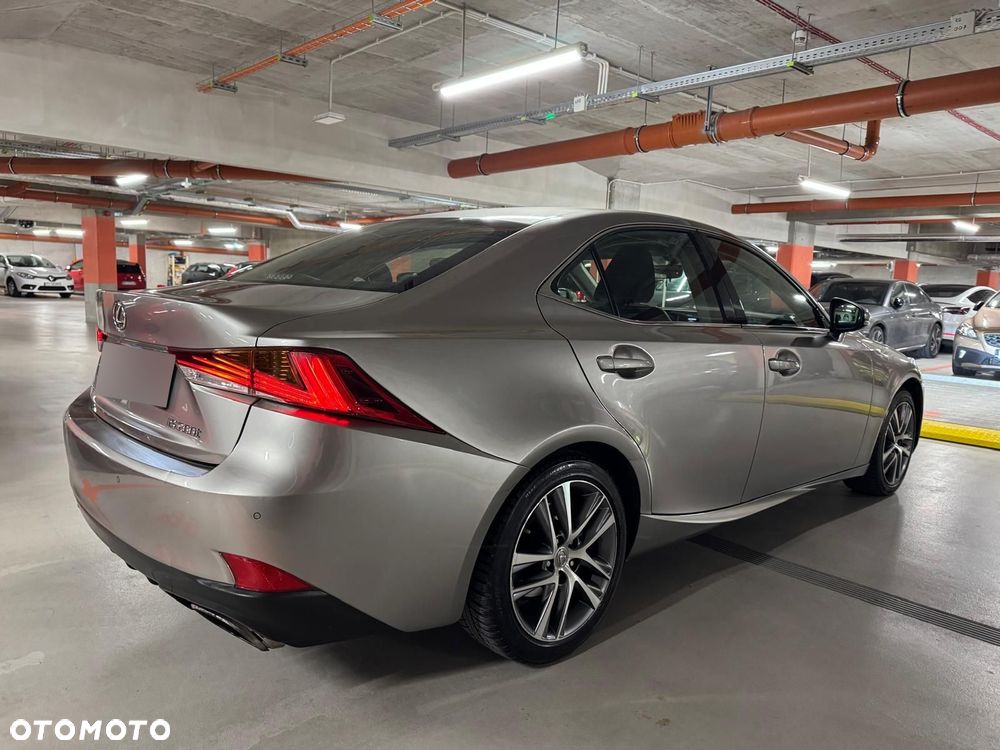 Lexus IS 200t Elegance - 4