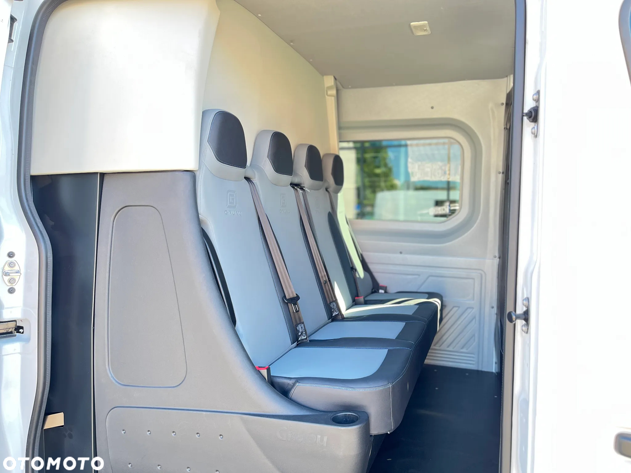 Renault Master FWD 3,5T L3H2 2.0 dCi 170 - 10