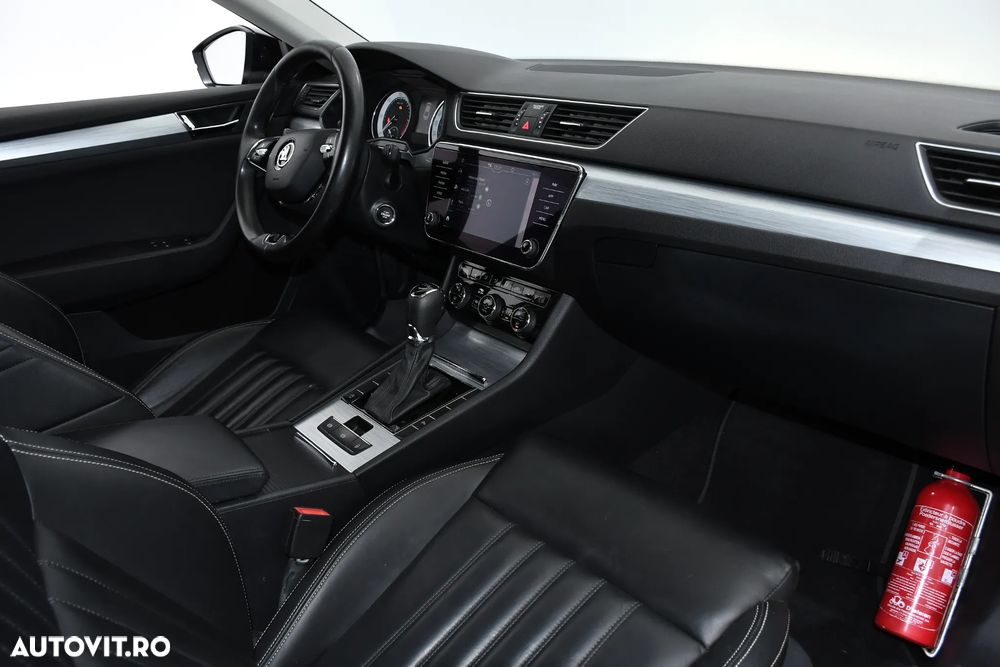 Skoda Superb 2.0 TDI DSG Premium Edition - 10