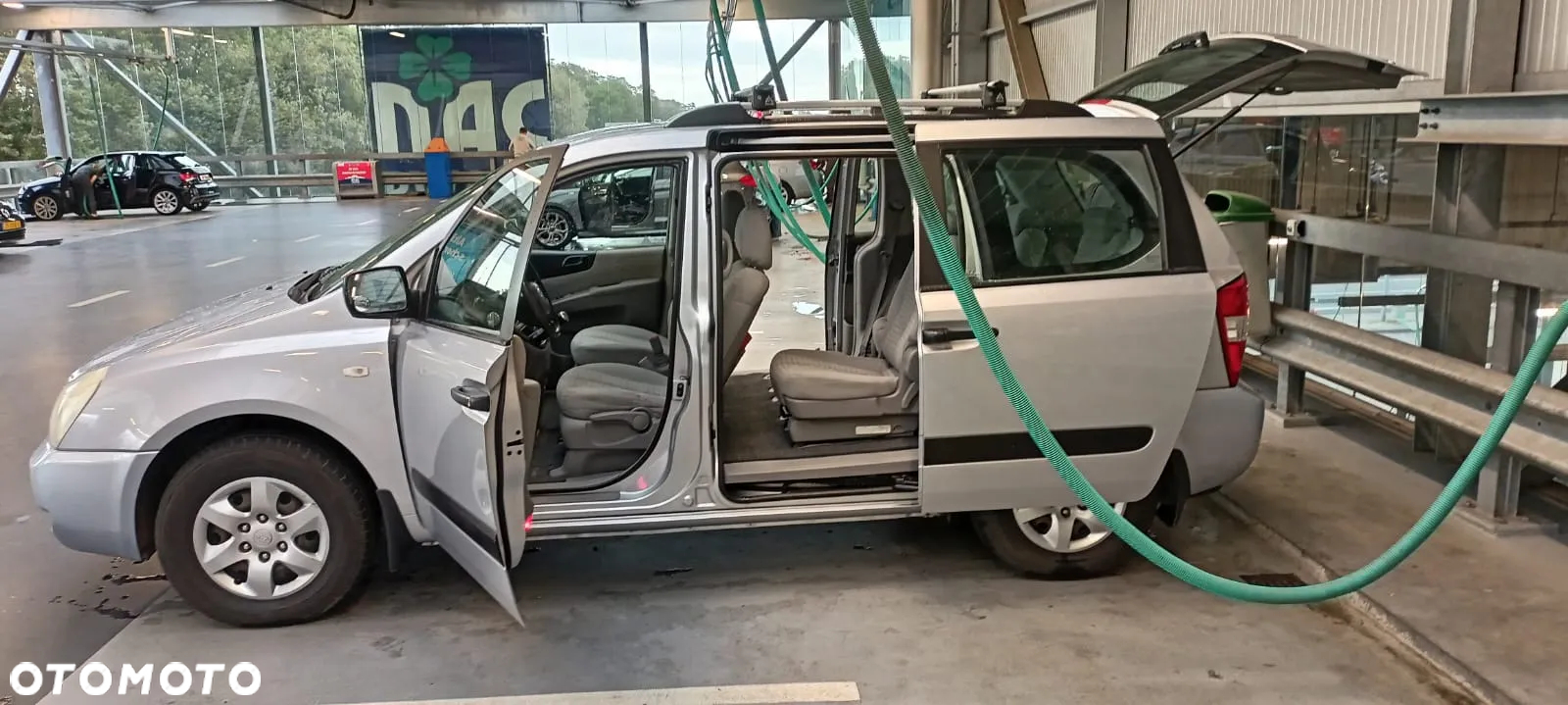 Kia Carnival 2.9 CRDi Tour - 10