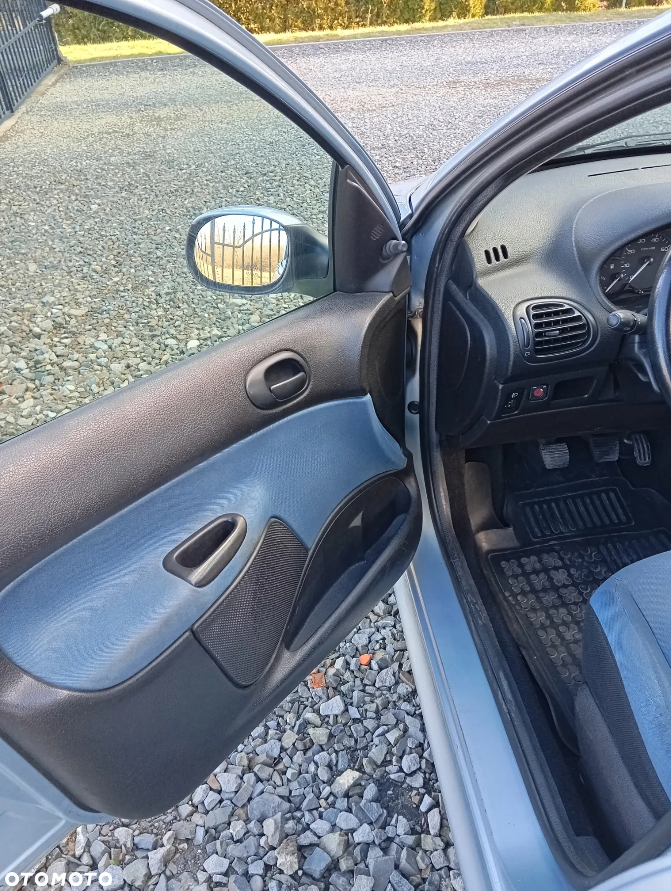 Peugeot 206 - 10
