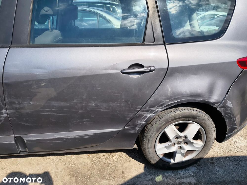 Renault Grand Scenic - 12