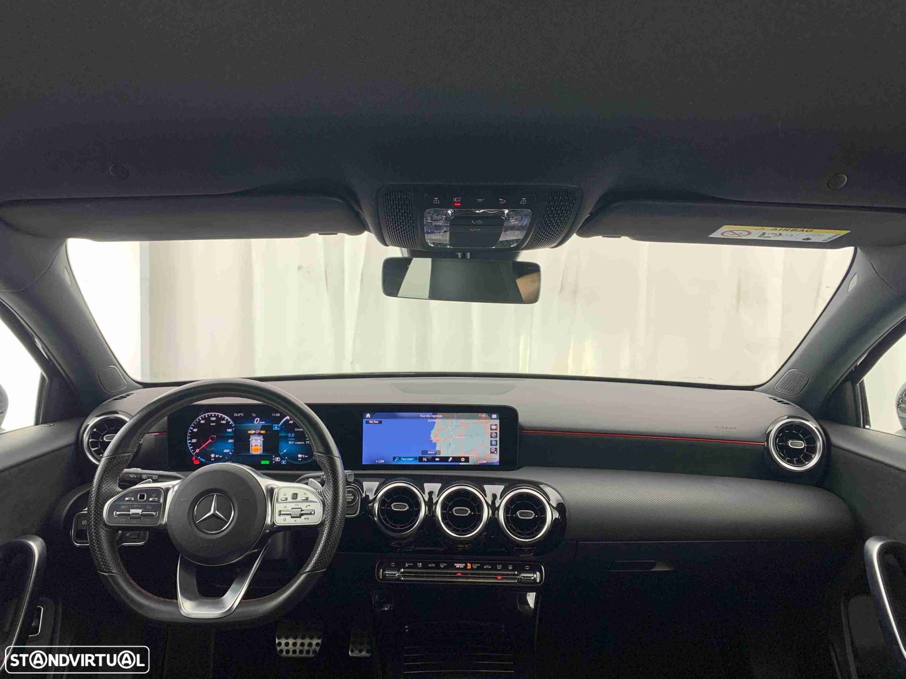 Mercedes-Benz A 250 e AMG Line - 13