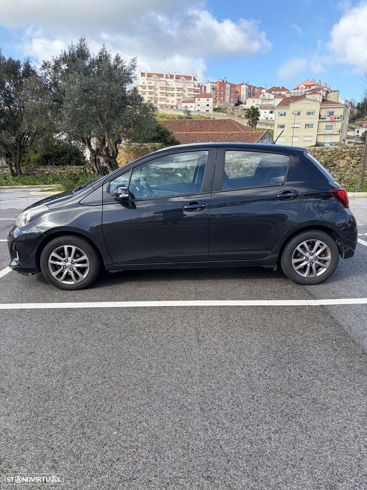 Toyota Yaris 1.4 D-4D Comfort+P.Style - 6