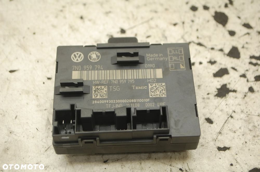 MODUŁ STEROWNIK DRZWI PRAWY TYŁ TYLNY 7N0959794 SKODA SUPERB II VW - 1