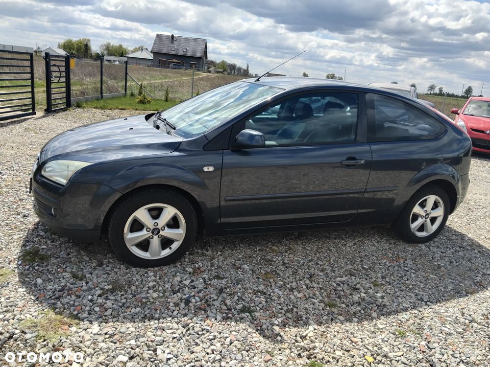 Ford Focus 1.6 16V Trend - 3