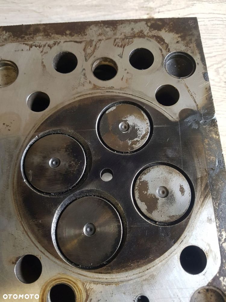 GŁOWICA SILNIKA MAN TGL 4,5L. D0834 EURO 5 4 CYLINDRY - 5