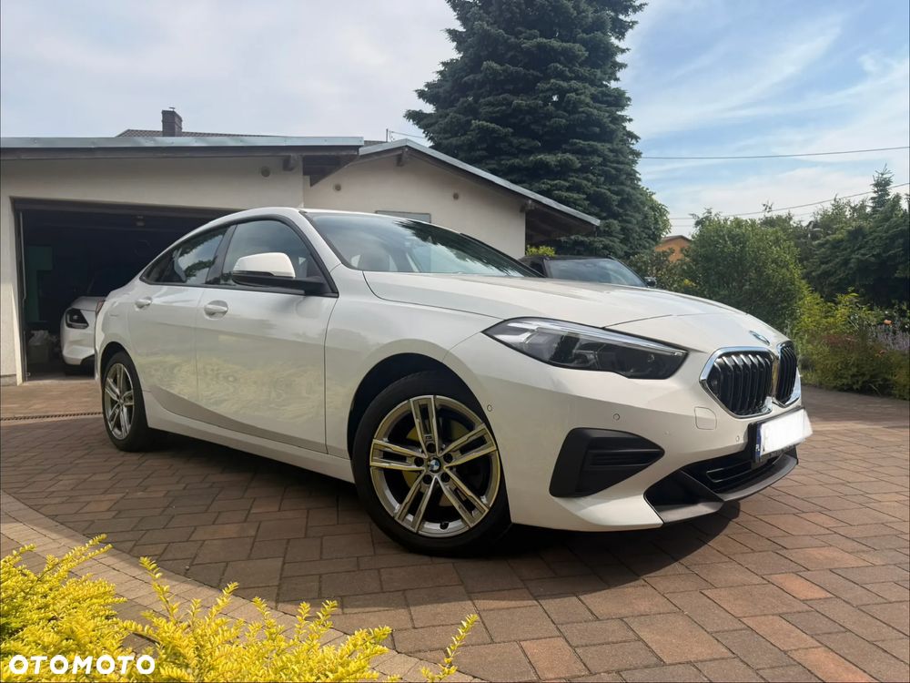 BMW Seria 2 218i - 9