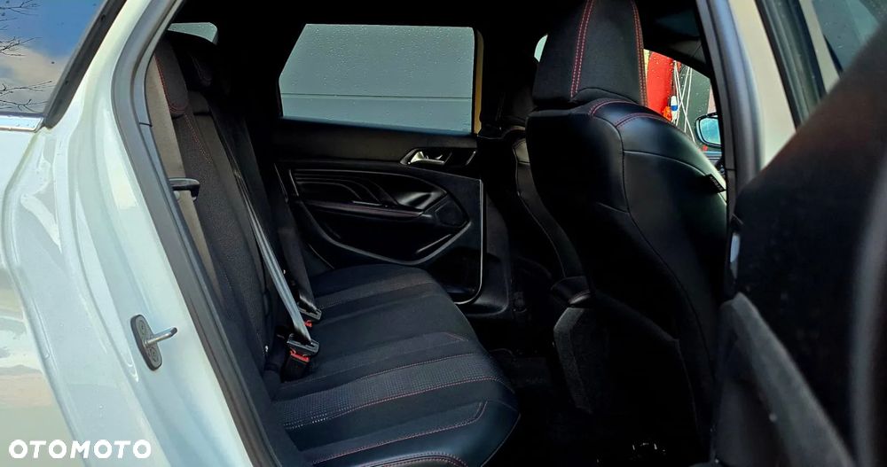 Peugeot 308 BlueHDi FAP 120 Stop&Start GT-Line Edition - 19