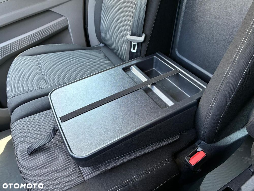 Volkswagen Transporter Furgon PLUS Edition/6-cio osob./AUTOMAT (L2) 2.0 TDI 170KM, r.o. 3500 mm - 18