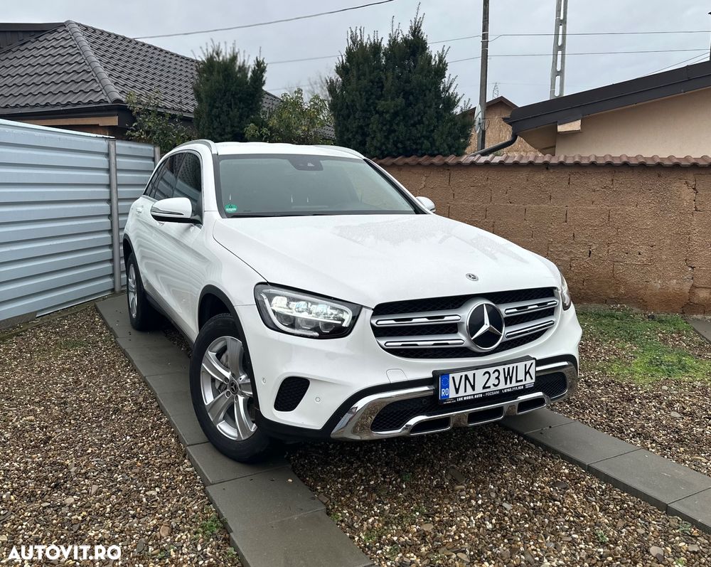 Mercedes-Benz GLC - 1