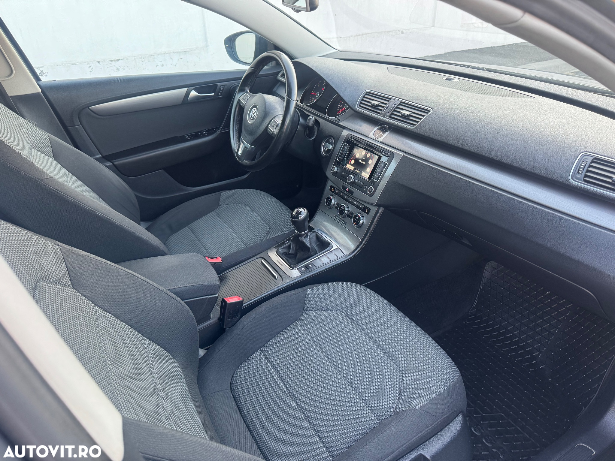 Volkswagen Passat - 8