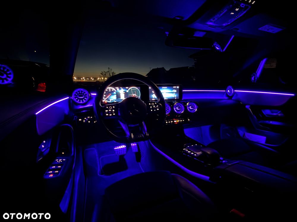 Mercedes-Benz CLA 200 AMG Line 7G-DCT - 15