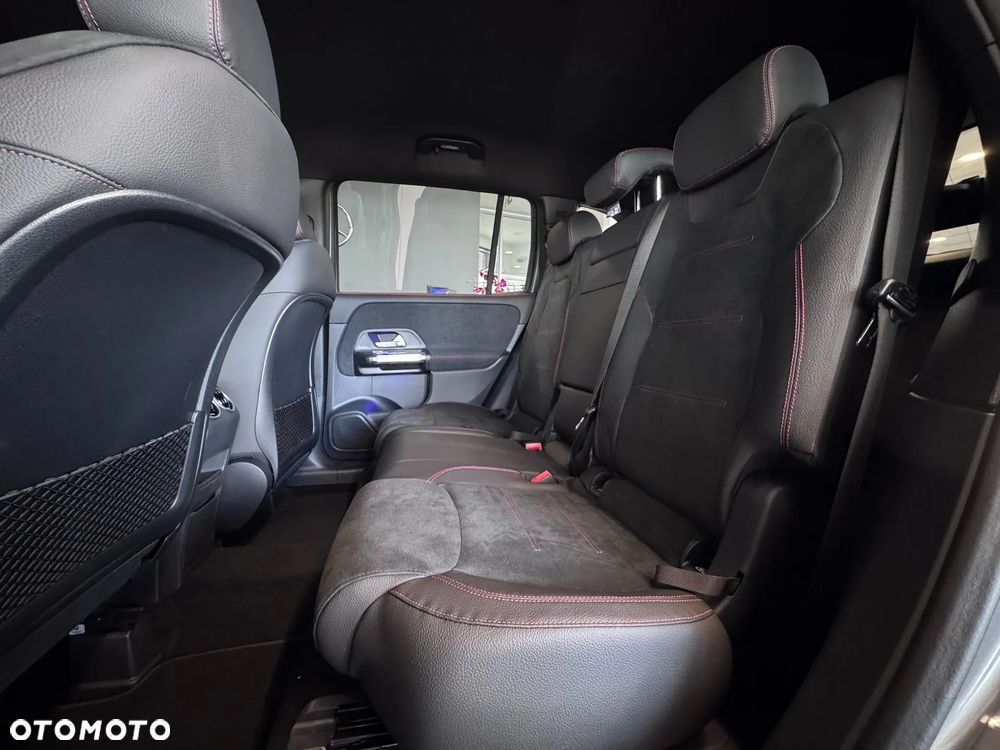 Mercedes-Benz GLB 200 AMG Line 7G-DCT - 6