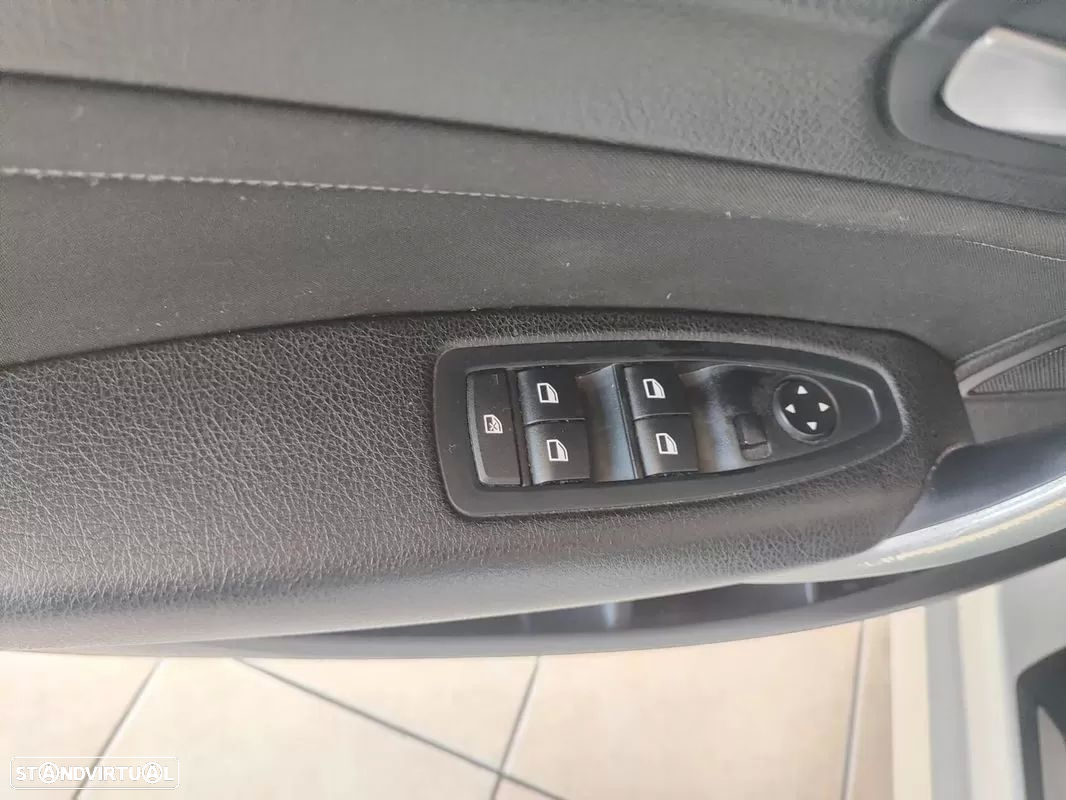 BMW 116 d EDynamics Line Sport - 21
