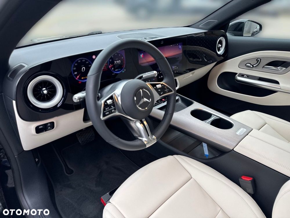 Mercedes-Benz CLA - 10