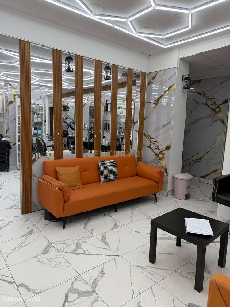 Luxuoso Salão de Cabeleireiro em Odivelas, Lisboa para Trespasse - Grande imagem: 4/18