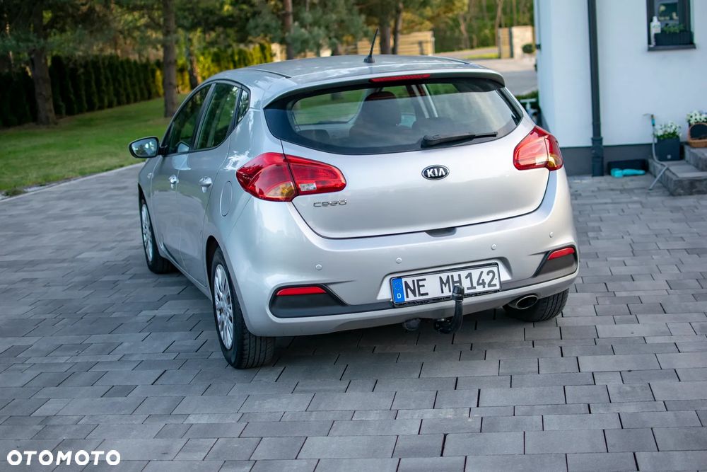 Kia Ceed - 23