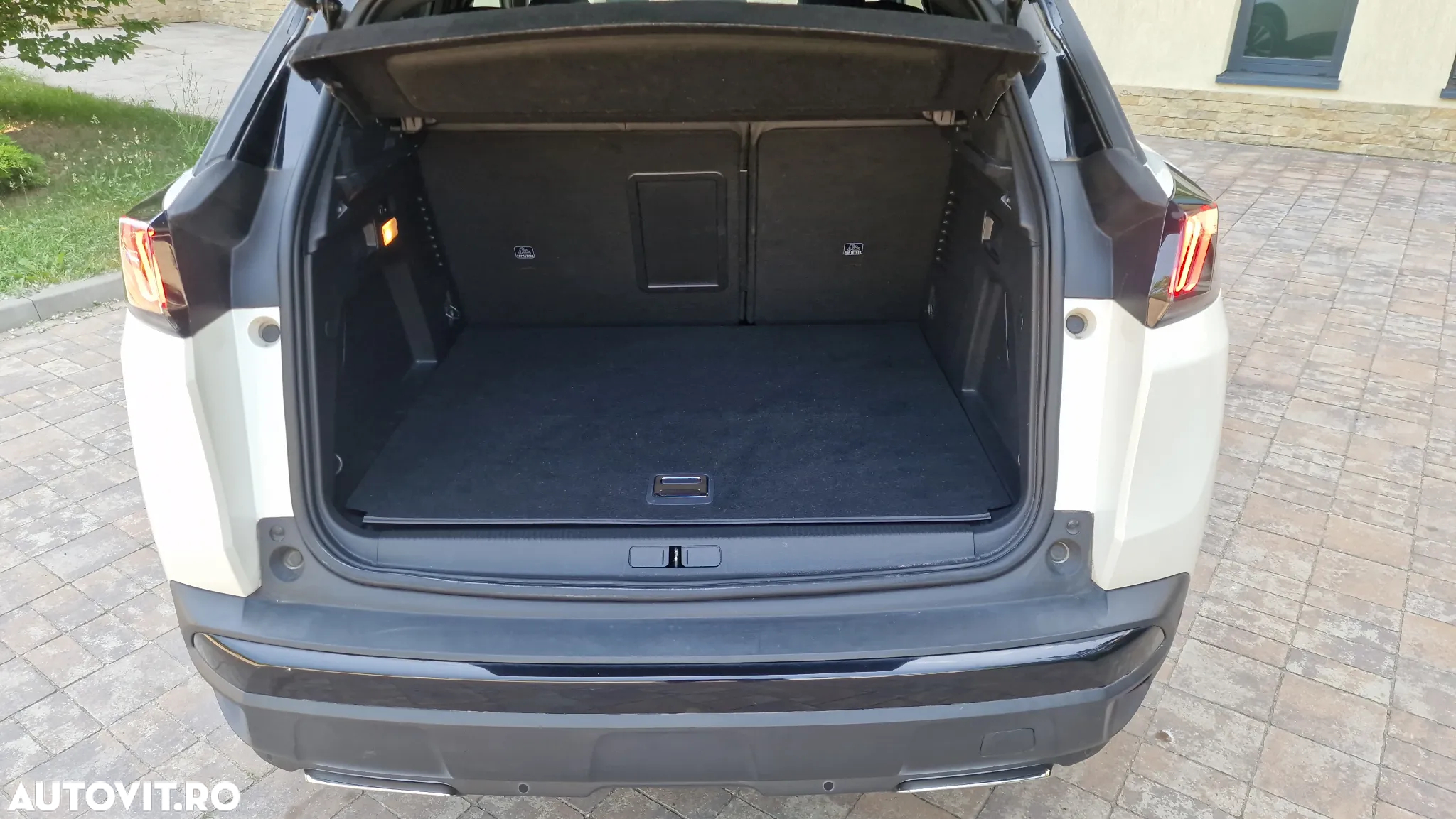 Peugeot 3008 PHEV EAT8 GT Pack - 27