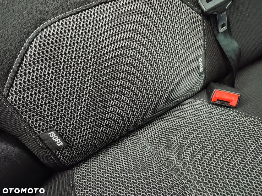 Citroën C3 Pure Tech 110 Stop&Start RED BLOCK - 24